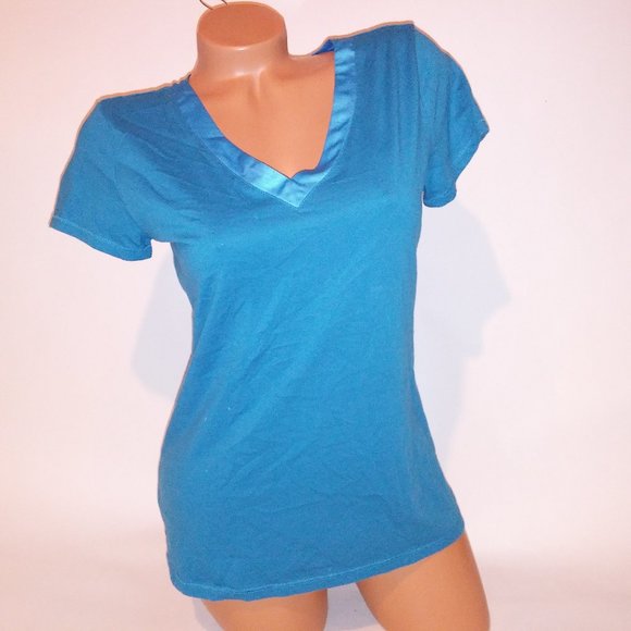 Covington Tops - Covington T Shirt Small Blue V Neck Short Sleeve Pit to Pit 18" Length 24" Preow